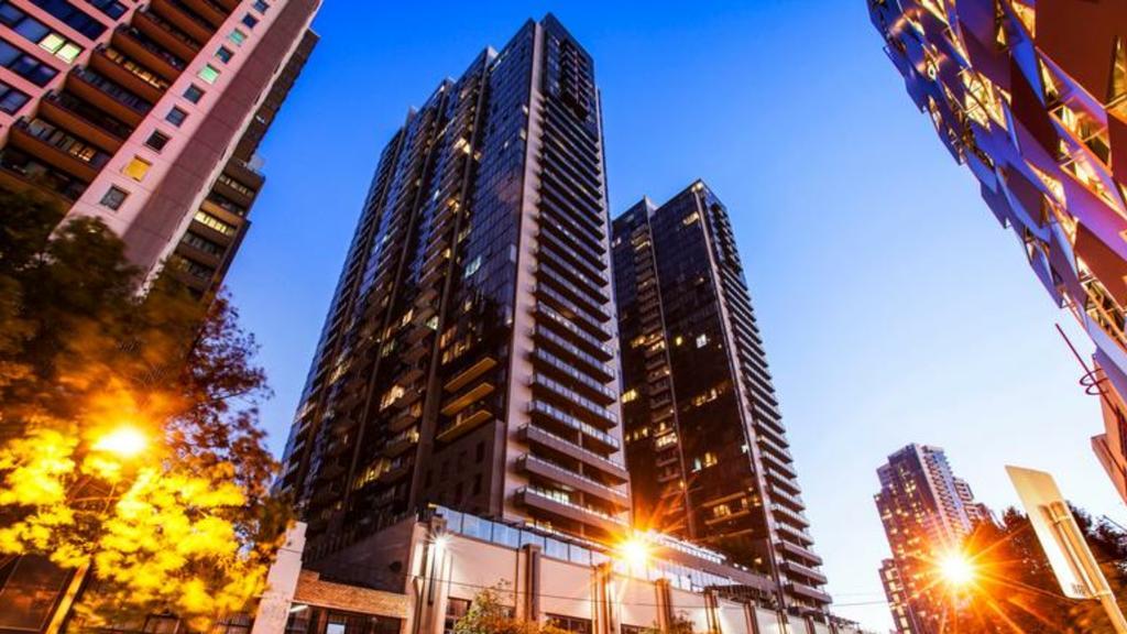 225 Melbourne Tower Apartment Exterior photo